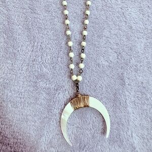 Gold Tone Accent‎ White Crescent Bone Horn Beaded Necklace With White Beads